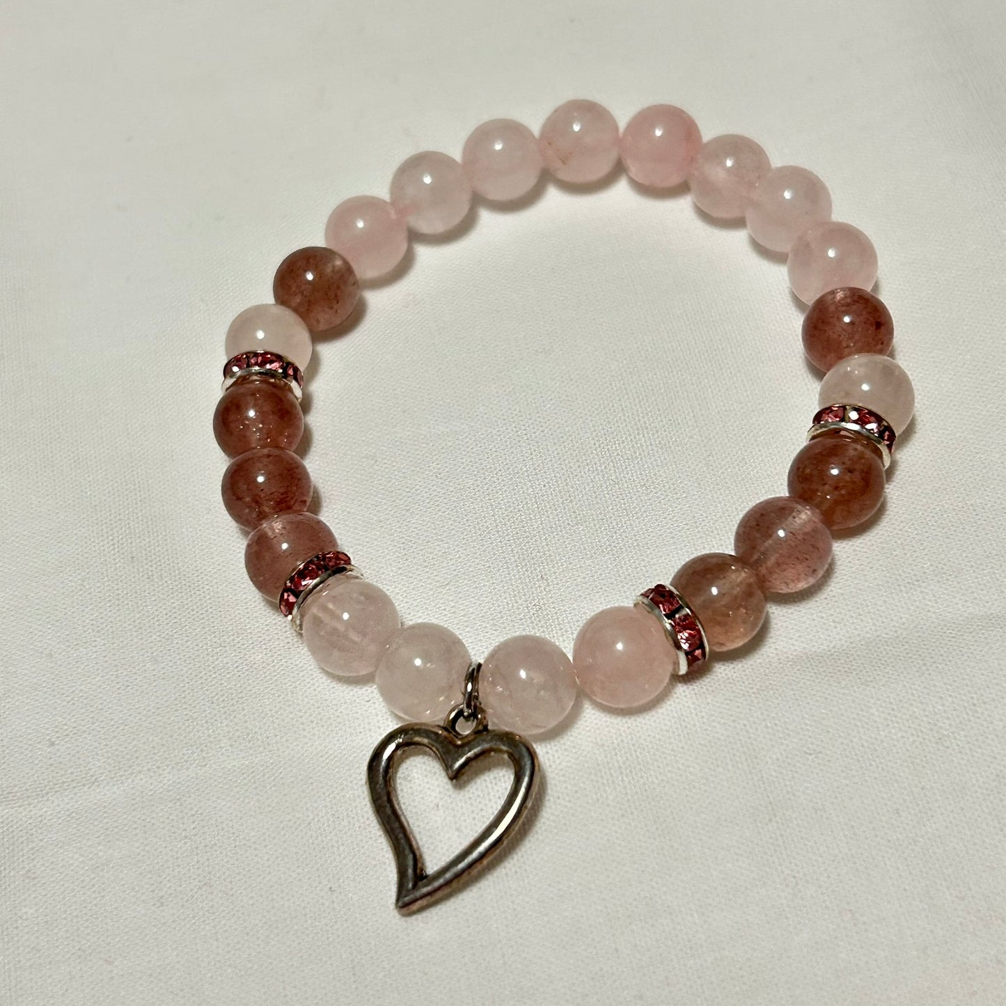 Armband Jordgubbskvarts, rosenkvarts med hjärta 8 mm